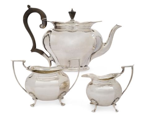 An Edwardian matched silver tea set, Sheffield, 1910, John Round &amp; Son, comprising teapot, milk jug and sugar, all design