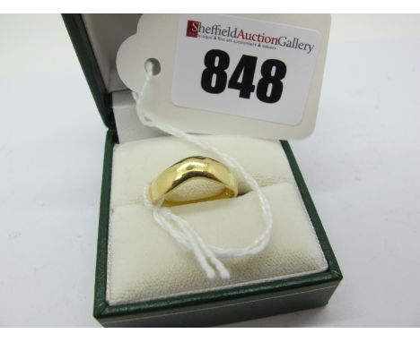A Modern 18ct Gold Plain Band Ring, with slight wishbone design (finger size L) (3.9g), in a ring box.
