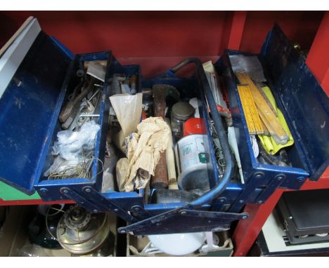 Rabone Boxwood Rulers, hammer, Stanley knife, quantity of other tools in carry case.