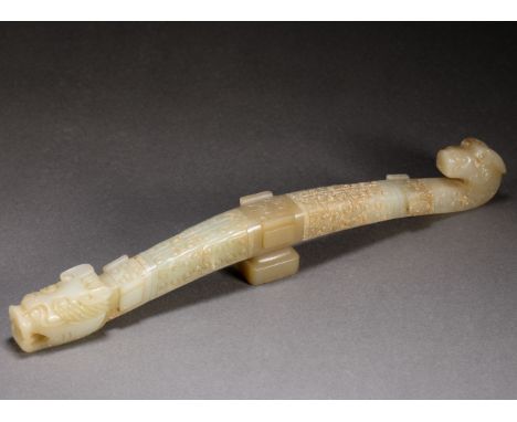 A Chinese Carved Jade Dragon Belthook Han Dynasty L 23.6cm; 201g