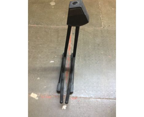 A STAGG GUITAR STAND