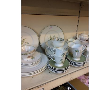 SUSIE COOPER KATINA AND OTHER CHINA DINNER WARE