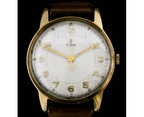 A gentleman's Tudor 9ct gold cased manual wind wristwatch, the cream dial with gold Arabic numerals, 32mm diameter, with non 