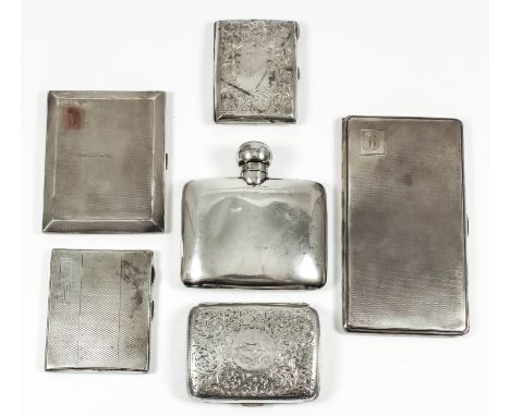 A George V plain silver rectangular hip flask with bayonet top and of curved form, 4.25ins x 4ins, by William Neale &amp; Son