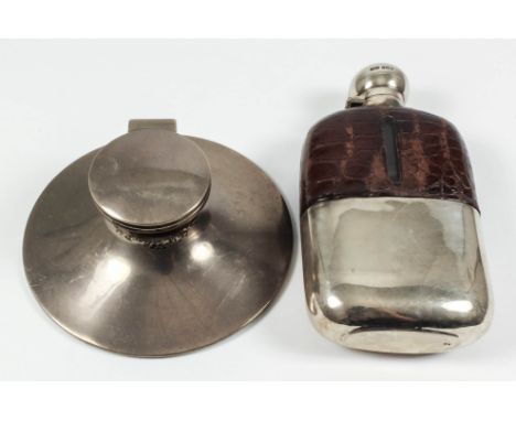 An Edward VII silver mounted and leather covered glass hip flask with bayonet top and removal cup, 6.25ins high, by James Dix