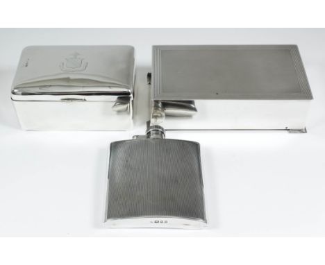 A George VI silver rectangular hip flask with bayonet cap and engine turned front and back, 4.75ins x 4ins, by the Goldsmiths