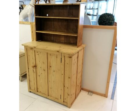 Antique pine kitchen cupboard, with single door revealing fitted shelf interior, 96 cm wide, 96 cm high, 54 cm deep, in good 