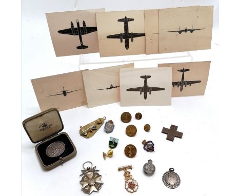 Qty of medals, badges etc inc Royal Tournament tug of war silver medallion (in case), Royal Army Reserve silver lapel pin, QM