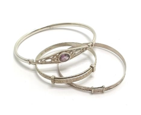 Amethyst stone set silver bangle t/w 2 childrens silver bangles (1 unmarked) - 19g total weight 