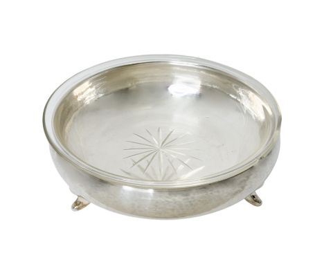 Silberschüssel Silber 835, mehrfach punz. Halbmond und Krone, 9428, Deutschland, mit herausnehmbarem Glaseinsatz, Chip am Ran