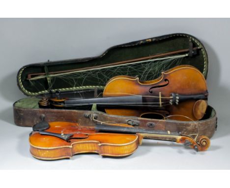 An early 20th Century full size violin with two piece back (back measurement excluding button 15.25ins - 25.5ins overall), an