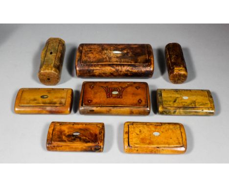 A Victorian burrwood rectangular table snuff box inlaid with oval plaque to lid and with tortoiseshell lined interior, 5.375i