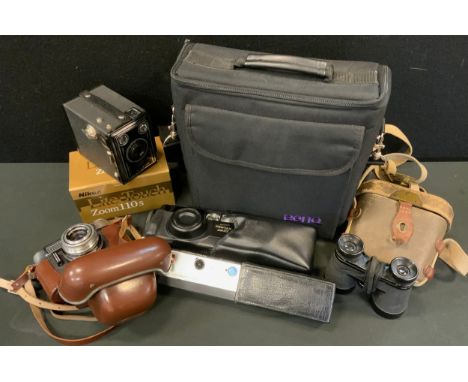 A Voigtlander Vitoret DR camera;  Tessa 4 x 10 binoculars;  Agra box camera;  etc 