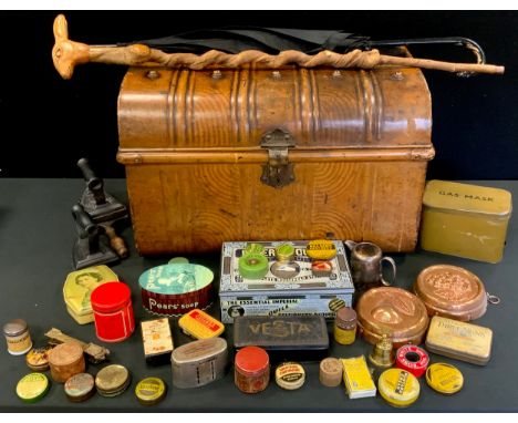 Sold at Auction: A Vintage Leather Coated Cardboard Travelling Hat Box,  Leather Handle & Straps, German Luggage Label to, Metal Banding & Brass  Lock c.1900s