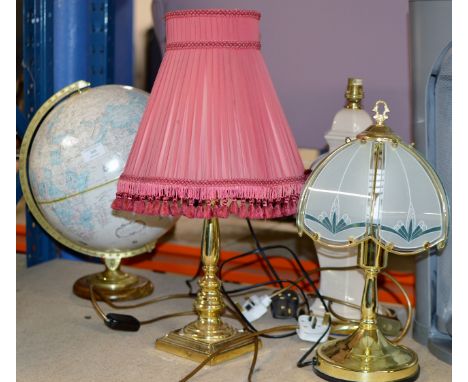 MODERN WORLD GLOBE & 3 VARIOUS LAMPS     