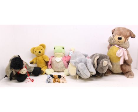  Bears: A collection of assorted bears and plush toys to include: Merrythought Thumper, as well as other Merrythought bears, 