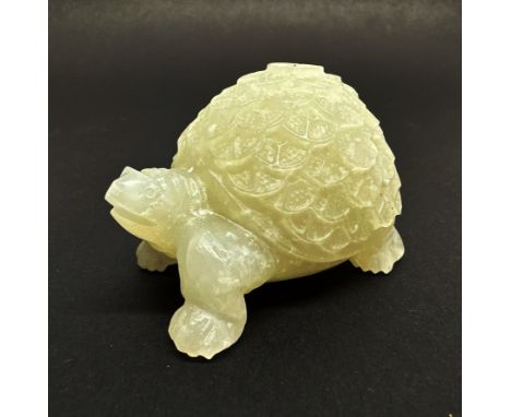 A Chinese carved jade figure of a tortoise, L. 6cm.