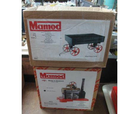 Mamod tin plate SP2 working stationary steam engine 1332 in original box. Together with a Mamod tin plate trailer. (2)(B.P. 2