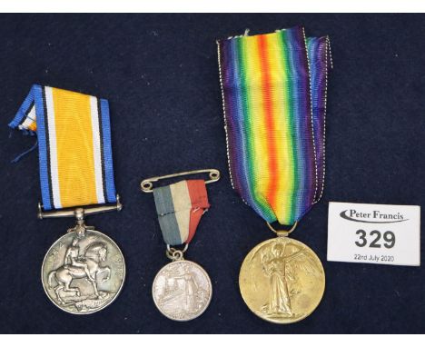 First World War medal pair to include; 1914 1918 War medal and a 1914 1919 Victory medal awarded to 13906 Private B Kinton Ro