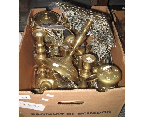 Box of assorted metalware, mainly brass to include; trivet stands, candlesticks, horse brasses on leather straps, miner's saf