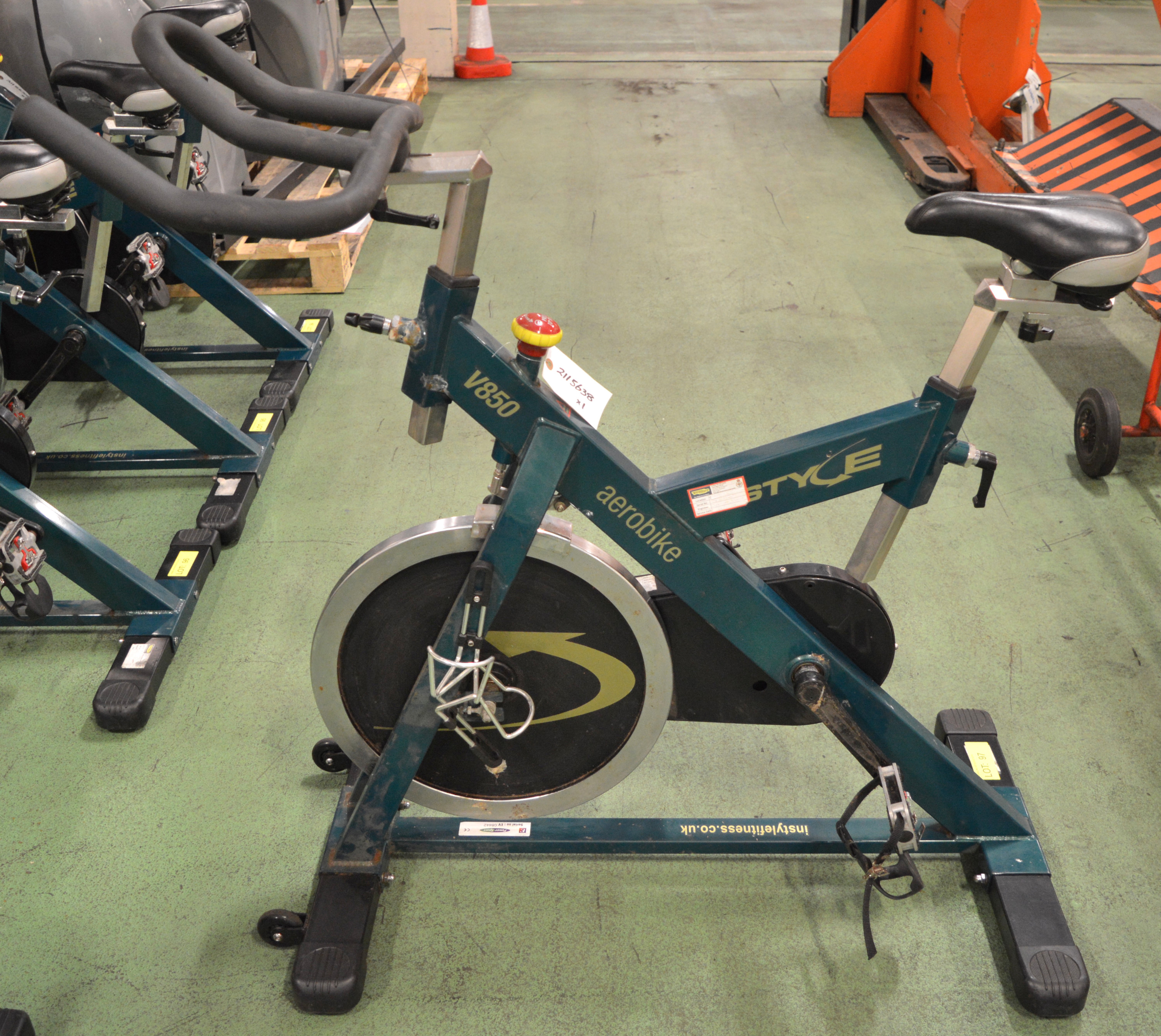 instyle v850 spin bike