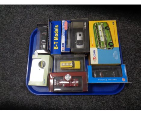 A tray of die cast models including Corgi, Vanguards etc 
