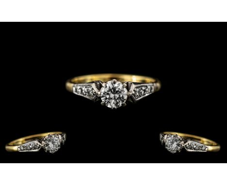 Ladies 18ct Gold - Attractive Single Stone Diamond Ring Set with A Further 6 Small Diamonds to Shoulders. Marked 18ct to Inte