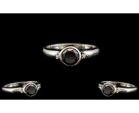 Ladies - Attractive and Contemporary 9ct White Gold Black Diamond Set Ring - Flower head Setting. The Round Faceted Black Dia