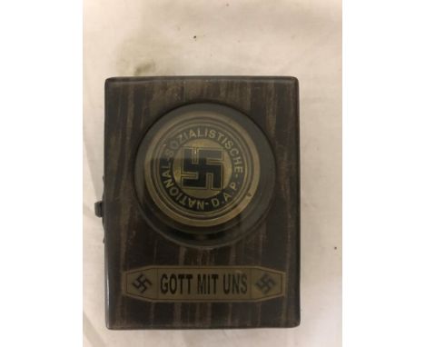 A cased WWII-style German compass in box