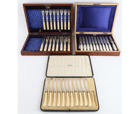 Victorian mother of pearl handled part set of 11 tea knives and 12 forks, by Walker and Hall cased, Sheffield 1899, cased set