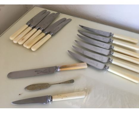 A fine set of vintage knives by John Watts of Sheffield, renowned for their high-quality craftsmanship. This set features sta