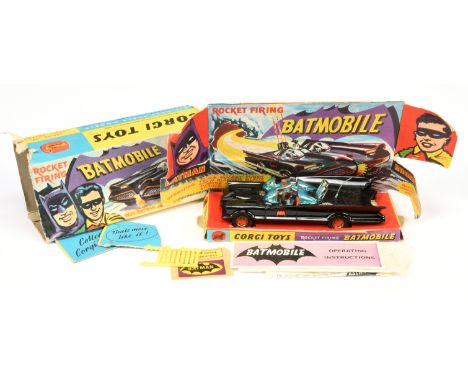 Corgi 267 Batmobile - gloss black body, early issue without tow hook, complete with original figures &amp; aerial - Good Plus