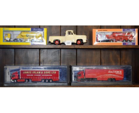 Die-cast Vehicles - a Corgi Leyland DAF powder tanker, Blue Circle cement, boxed; another, similar, Rugby cement; a Corgi Jam