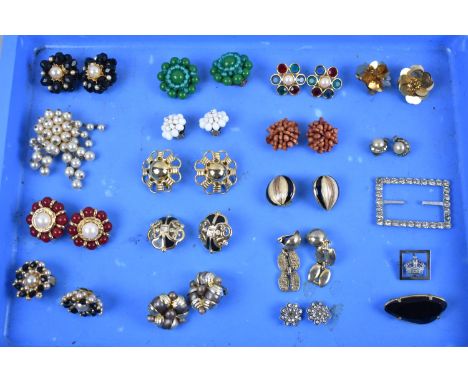 A Collection of Various Vintage Clip on Earrings 