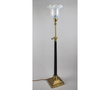A Late Victorian/Edwardian Brass Rise and Fall Table Lamp with Tapering Ribbed Column Support and Stepped Square Base, Vaseli