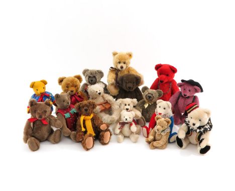 17 bears, including Steiff, largest 50 cm.
