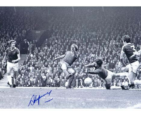 Autographed Steve Heighway 16 X 12 Photo - B/W, Depicting The Liverpool Winger Scoring His Side's Opening Goal In A 3-1 Victo