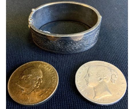 Coins &amp; Tokens - Victorian silver Crown, 1845, Young head, 27.9g;  Churchill crown;  silver hinge bangle, 37.7g (3) 