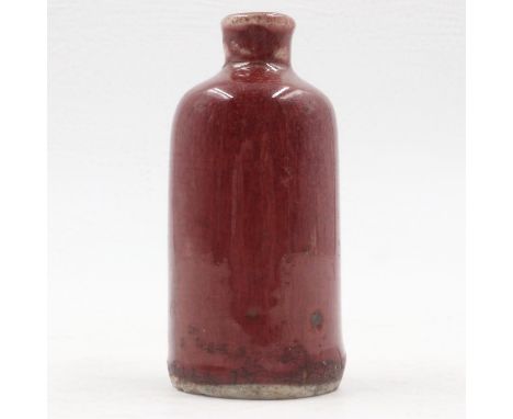 18th - 19th century Chinese Sang-De-Beouf snuff bottle, unmarked, H: 75mm, lacking stopper. UK P&amp;P Group 1 (£16+VAT for t