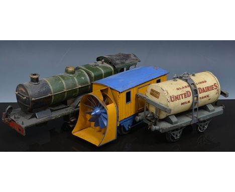 Hornby O gauge:  tank engine, other rolling stock etc.