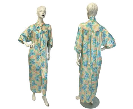 A 1970s CHRISTIAN DIOR loungewear ladies pastel floral zip-front kimono/ housecoat with neck-tie UK MediumCondition Report:  