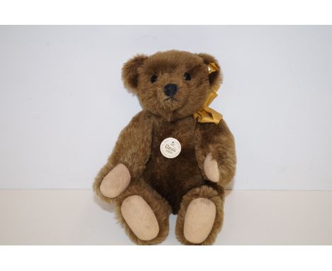 Steiff classic teddy bear remade from 1909 with growler 