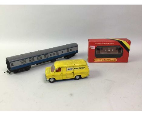 HORNBY, 00 GAUGE RAILWAY SET,   comprising GWR freight railway set, with box, also further boxed carriages, two InterCity 125