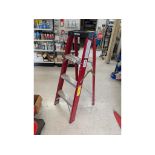 Werner 4' Fiberglass Stepladder