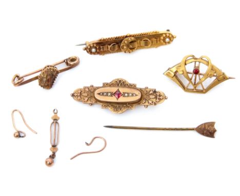 Mixed Lot: 15ct gold Etruscan brooch set with two small seed pearls, Chester 1895, a Victorian 9ct gold brooch featuring a ce