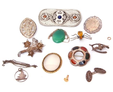 Mixed Lot: vintage St Justin pewter Battersea shield brooch, a Scottish agate pierced brooch, a silver RAF wishbone brooch, w