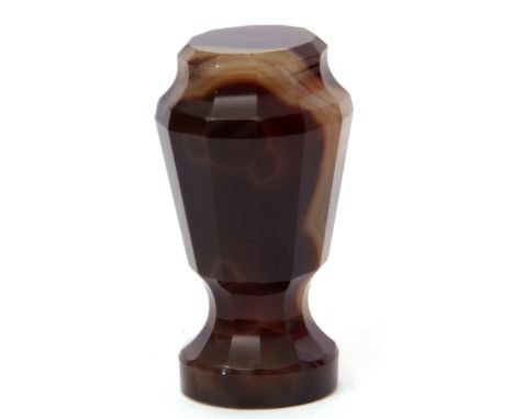 Vintage agate seal, the natural tapered handle to an oval base engraved with a monogram, 2.5 x 2cm diam, overall height 6cm  