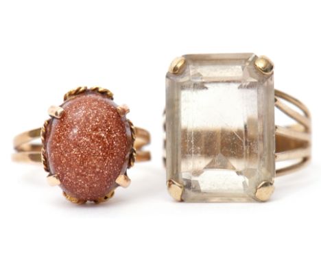 Mixed Lot: quartz dress ring of rectangular shape, raised between split shoulders, stamped 375, size L, together with a sands