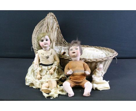 French SFBJ (Société Française de Fabrication de Bébés et Jouets) bisque headed doll with sleeping glass eyes and composition