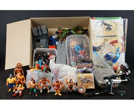 Collection of 1980/90s figures and toys to include LJN Thundercats, Playmates Teenage Mutant Ninja Turtles, Hasbro Takara Tra